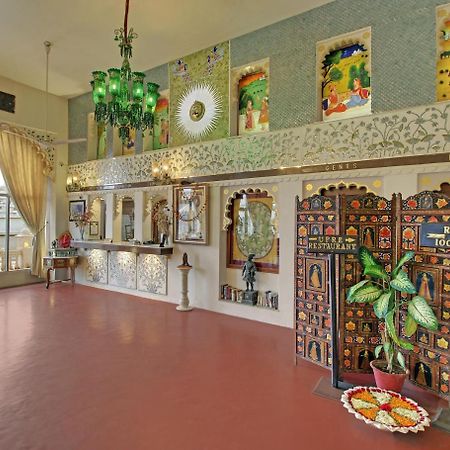 Lake Pichola Hotel Udaipur Ngoại thất bức ảnh