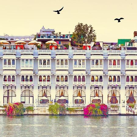 Lake Pichola Hotel Udaipur Ngoại thất bức ảnh