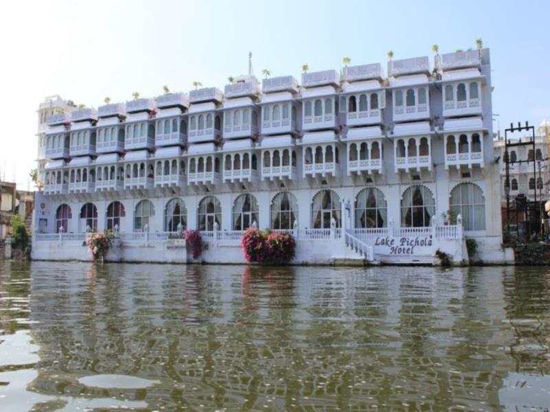 Lake Pichola Hotel Udaipur Ngoại thất bức ảnh