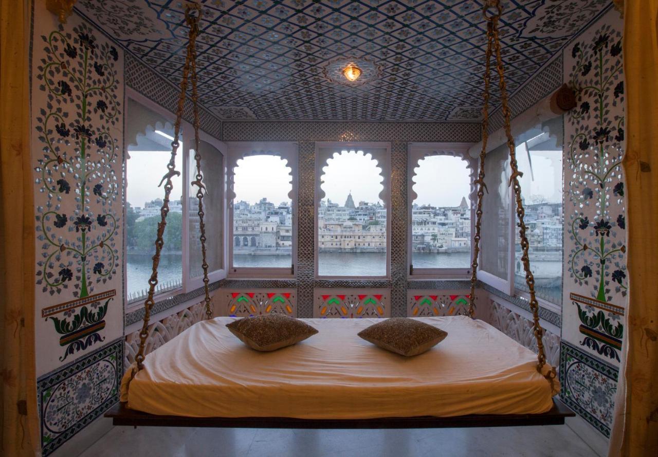 Lake Pichola Hotel Udaipur Ngoại thất bức ảnh