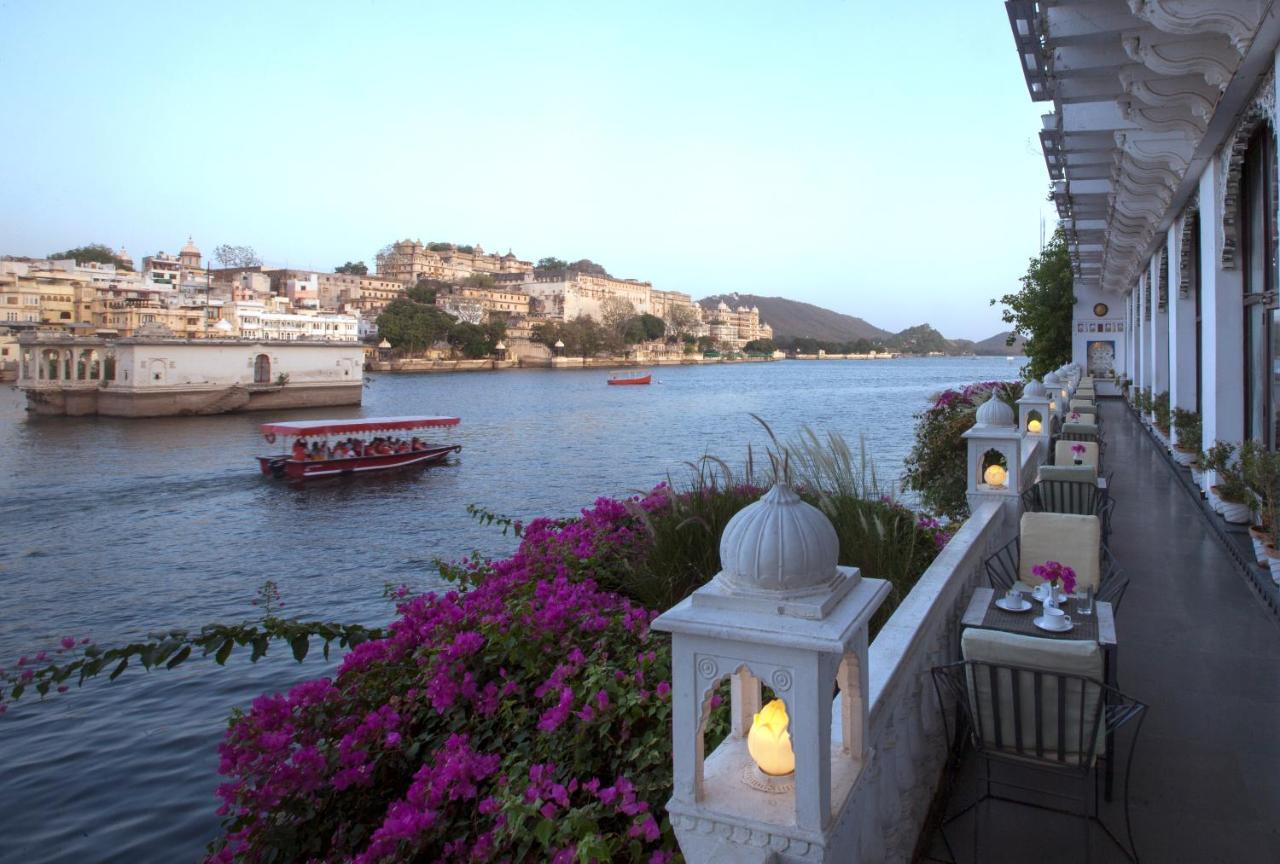 Lake Pichola Hotel Udaipur Ngoại thất bức ảnh