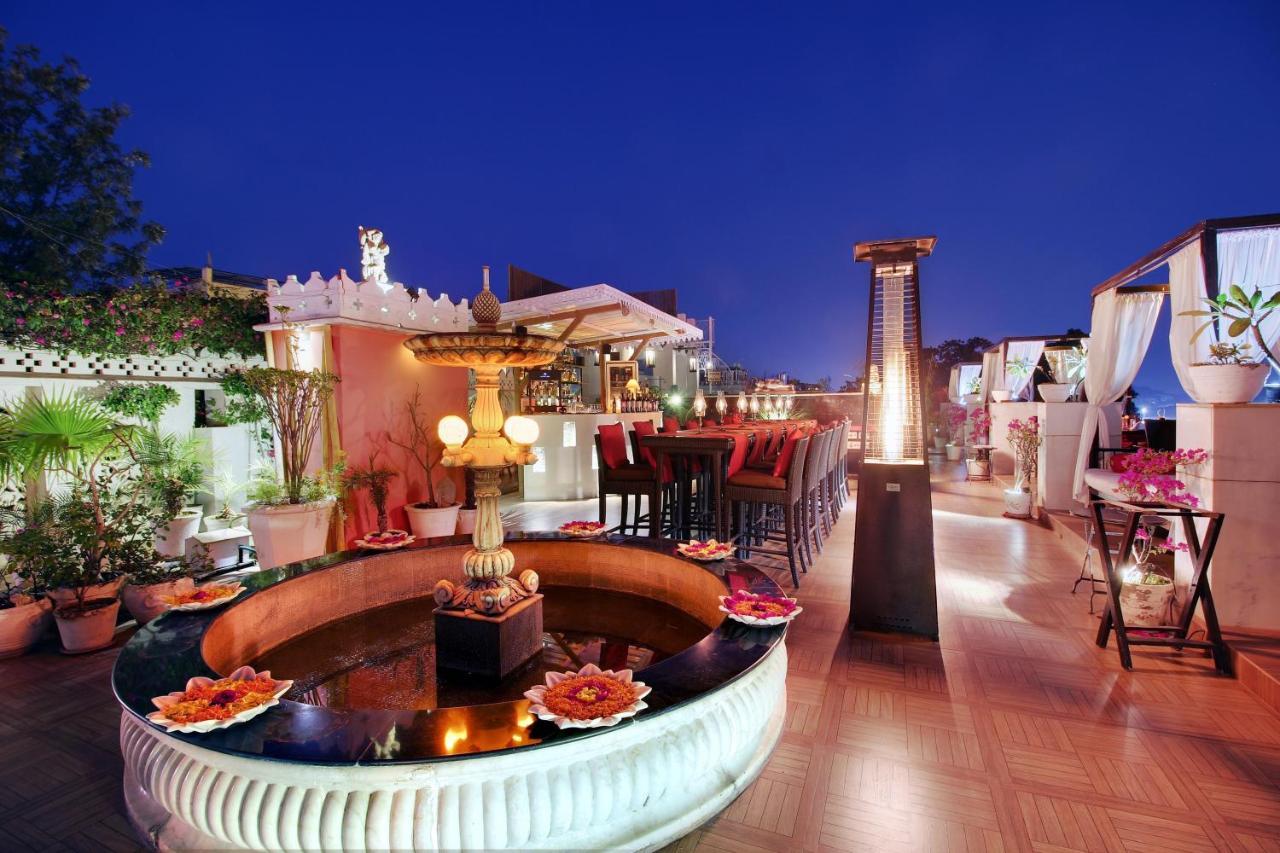 Lake Pichola Hotel Udaipur Ngoại thất bức ảnh