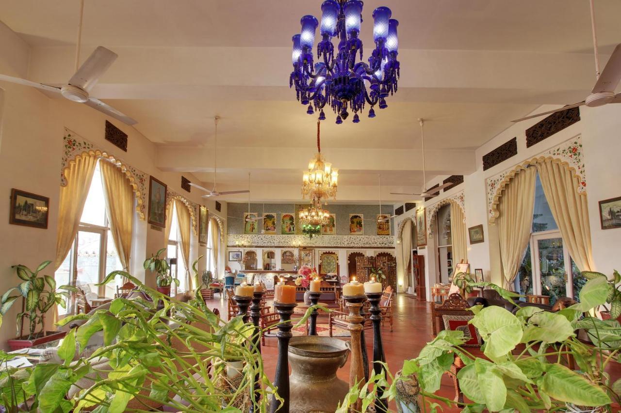 Lake Pichola Hotel Udaipur Ngoại thất bức ảnh